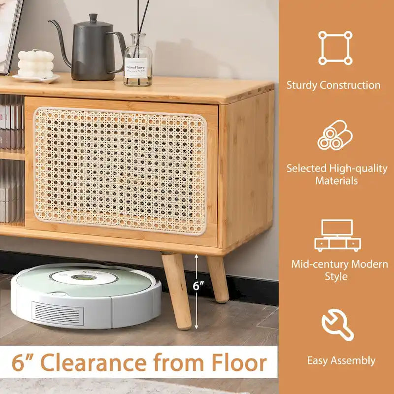Meuble TV Mid-Century Modern avec portes coulissantes en rotin et verre trempé