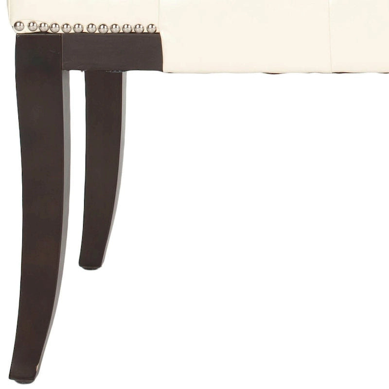 Banc d'appoint capitonné crème à clous décoratifs – 48 larg. x 20 prof. x 19 haut.