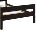 Lit en bois avec tête et pied de lit, taille jumeau