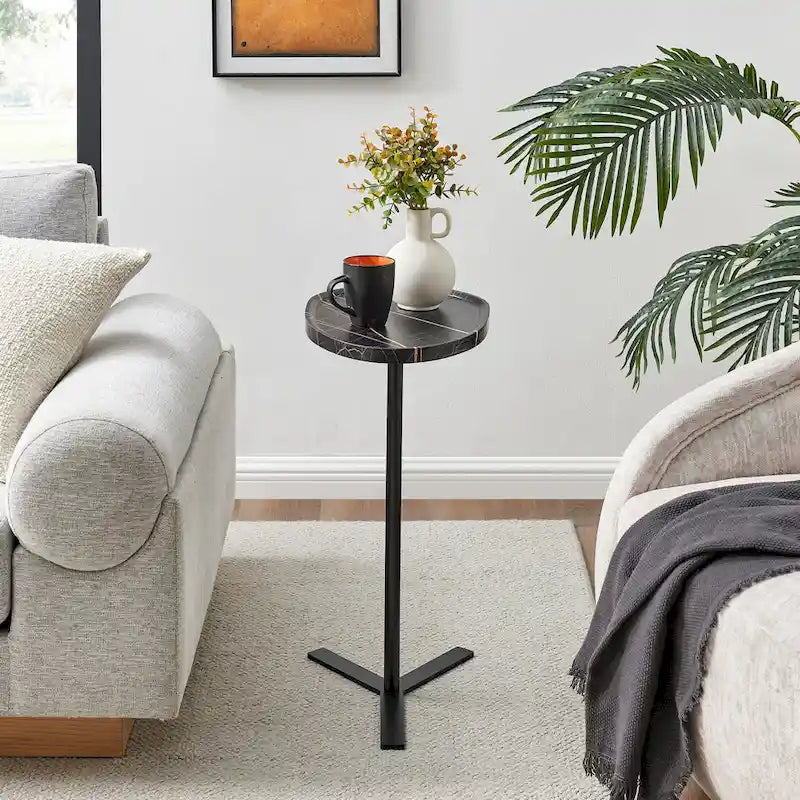 Table d'appoint ovale en forme de larme avec bord surélevé et piétement en métal en Y